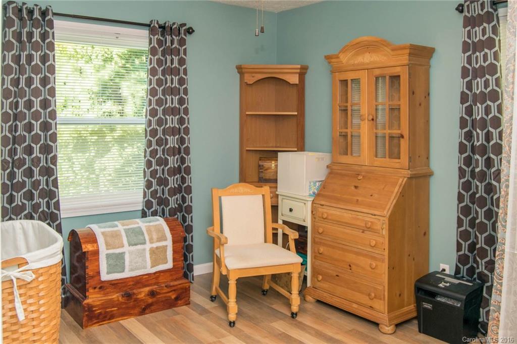 86 Deep Woods Road Mills River NC 28759