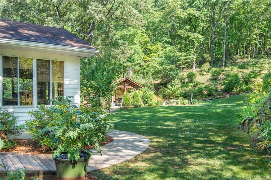 86 Deep Woods Road Mills River NC 28759