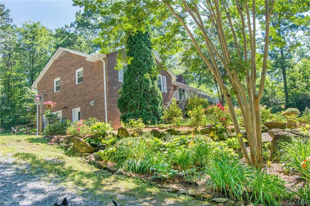 86 Deep Woods Road Mills River NC 28759