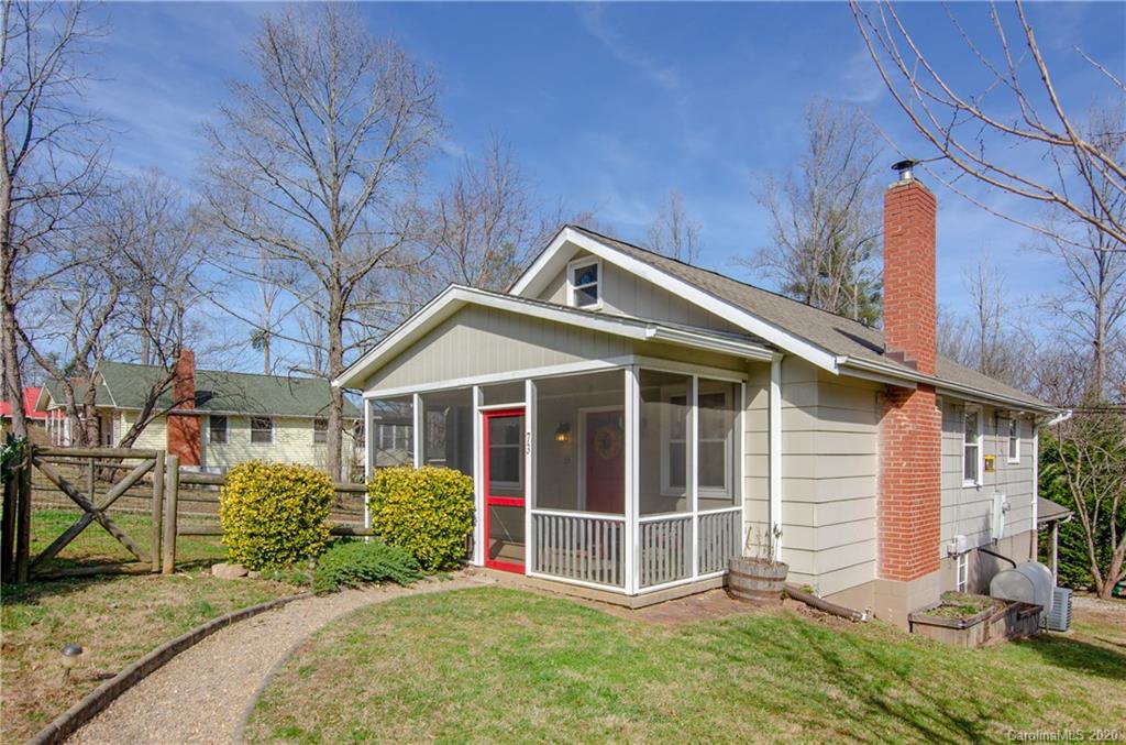 73 Fair Oaks Road Arden NC 28704