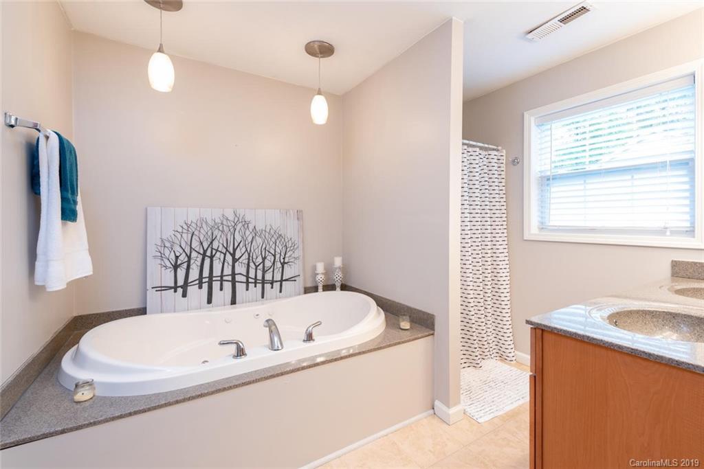 43 Kirby Road Asheville NC 28806