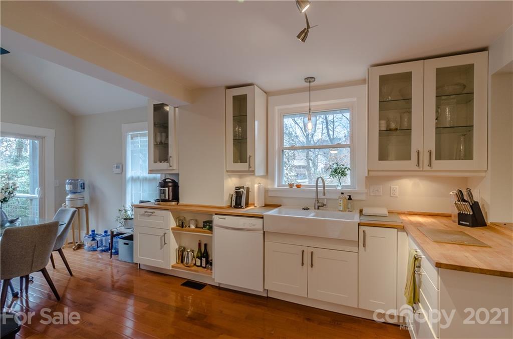 74 Conestee Street Asheville NC 28801