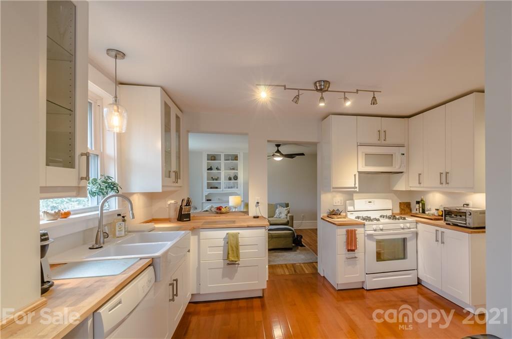 74 Conestee Street Asheville NC 28801