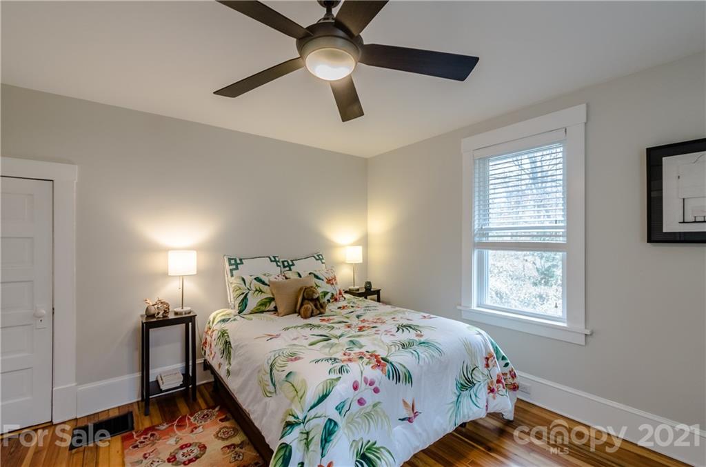 74 Conestee Street Asheville NC 28801