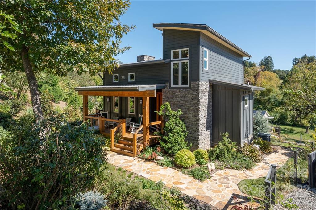 21 Pinewood Avenue Asheville NC 28804