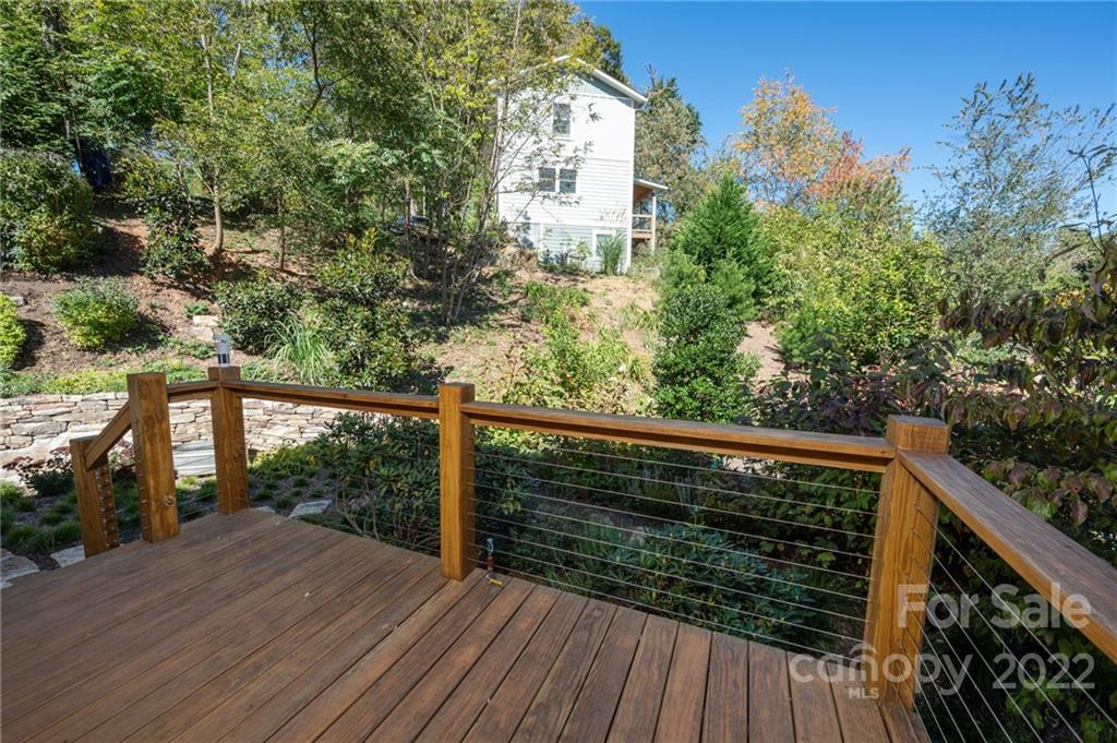 21 Pinewood Avenue Asheville NC 28804