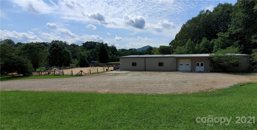 33 Hidden Acres Drive Asheville NC 28806