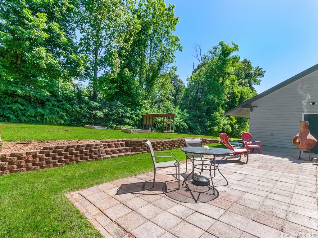 207 Pine Tree Court Candler NC 28715