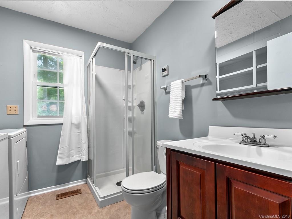 207 Pine Tree Court Candler NC 28715