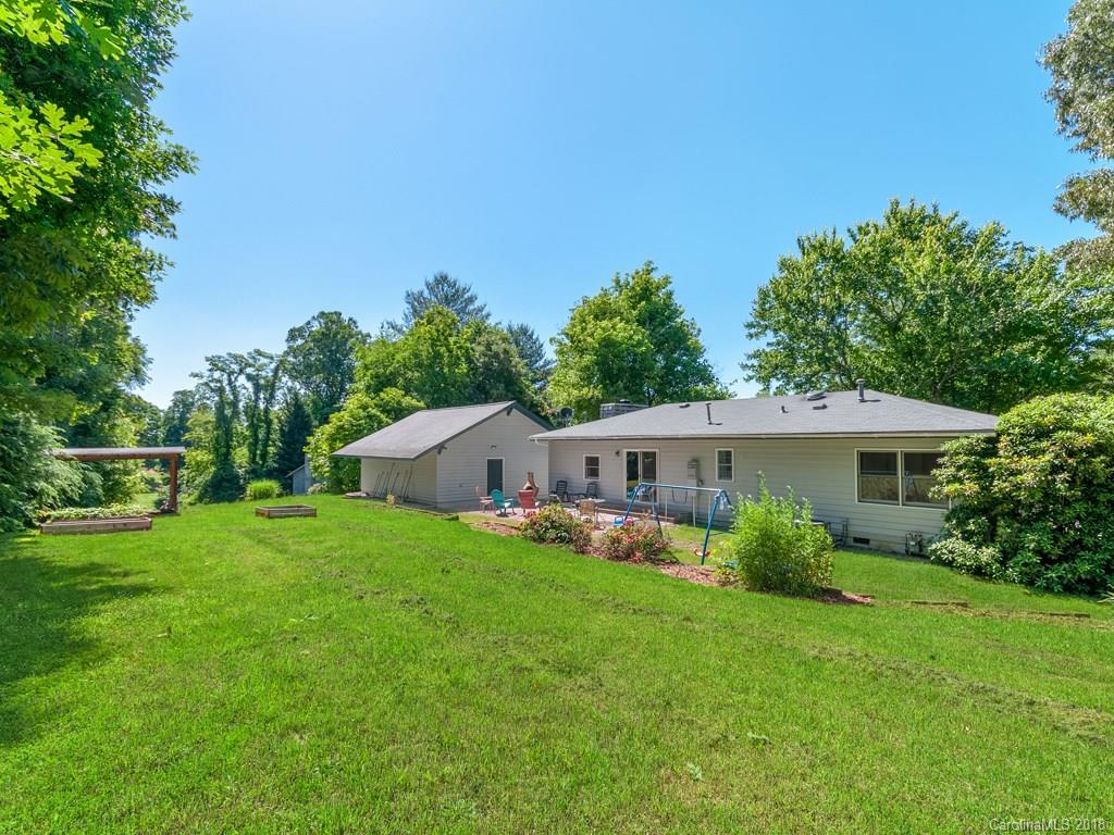 207 Pine Tree Court Candler NC 28715