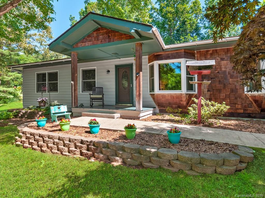 207 Pine Tree Court Candler NC 28715