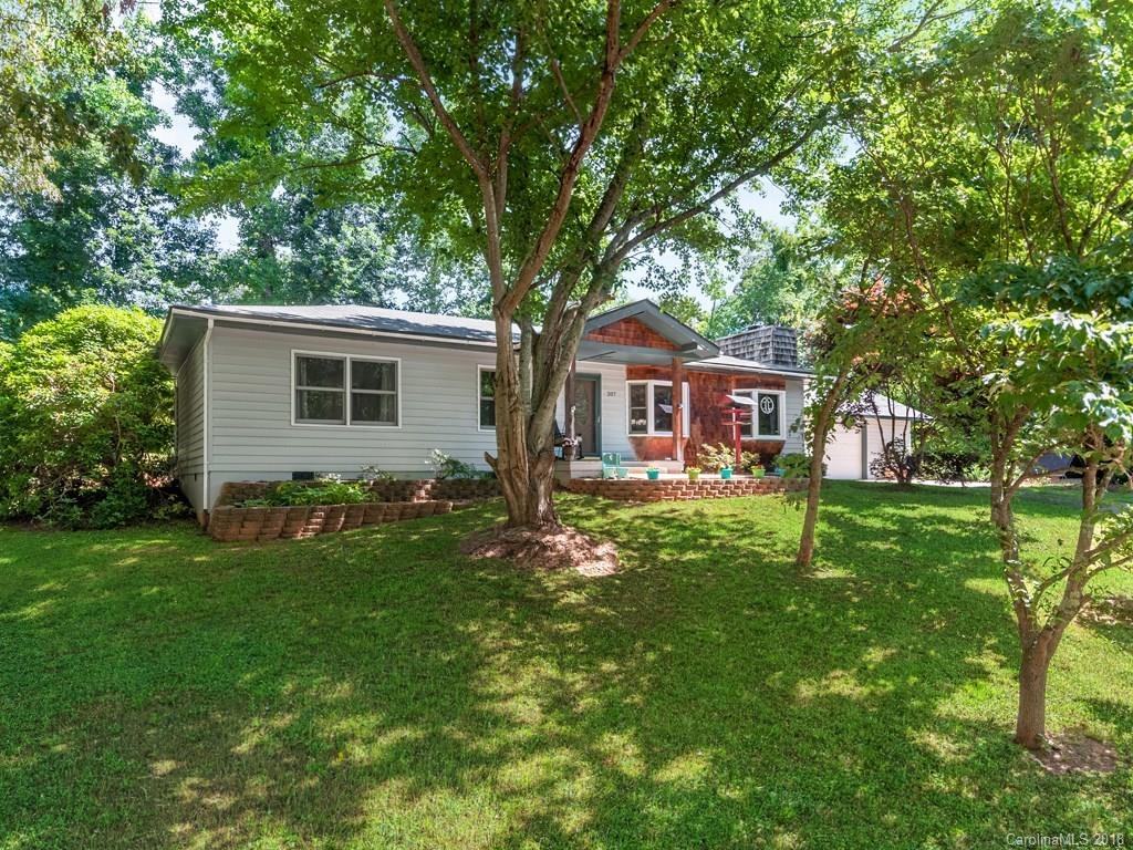207 Pine Tree Court Candler NC 28715