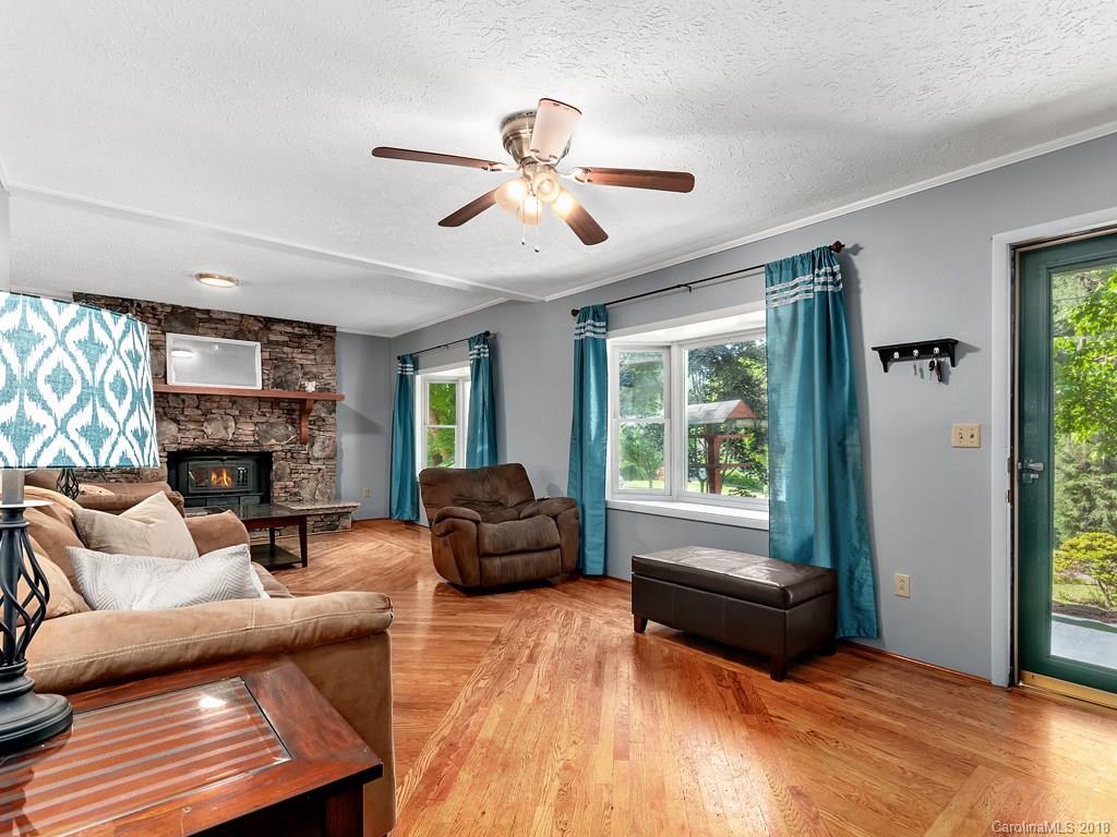 207 Pine Tree Court Candler NC 28715