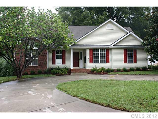 6324 Sunglow Court Charlotte NC 28212