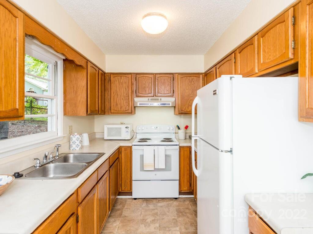 49 Harris Avenue Asheville NC 28806
