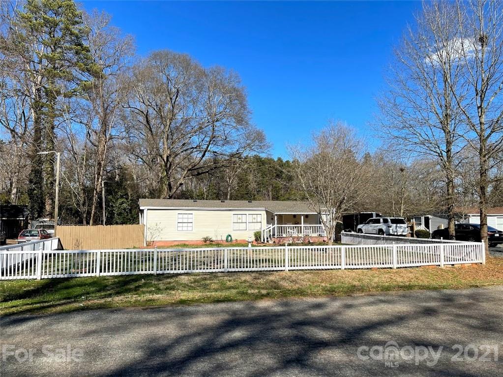 9710 Willilyn Lane Charlotte NC 28214