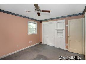 27 Main Street Asheville NC 28803