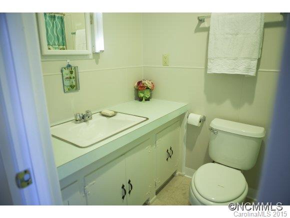 102 College Place Swannanoa NC 28778