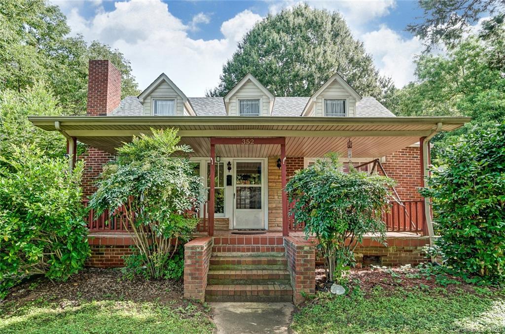 352 Aycock Street Ne Concord NC 28025