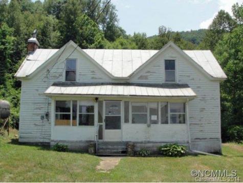 88 Smith Road Leicester NC 28748