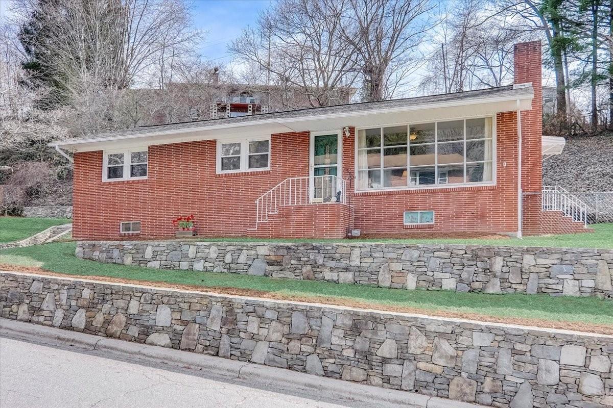 78 Haywood Drive Canton NC 28716