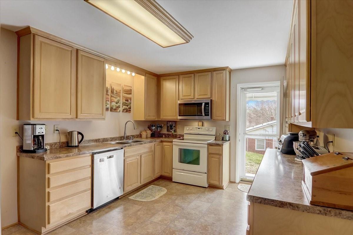 78 Haywood Drive Canton NC 28716