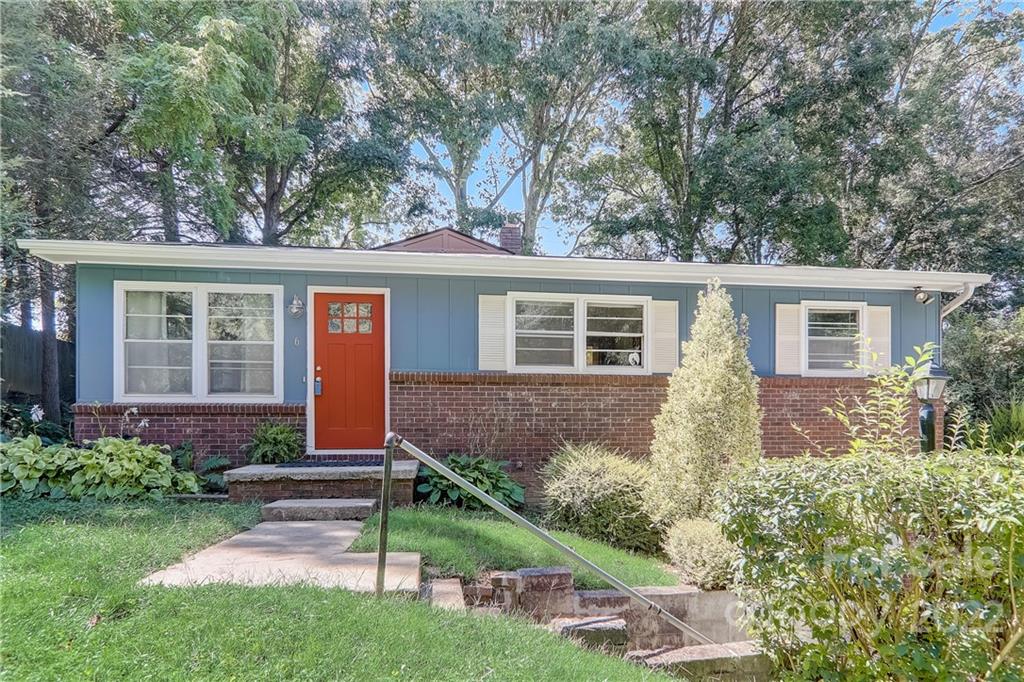 6 Allison Court Asheville NC 28805