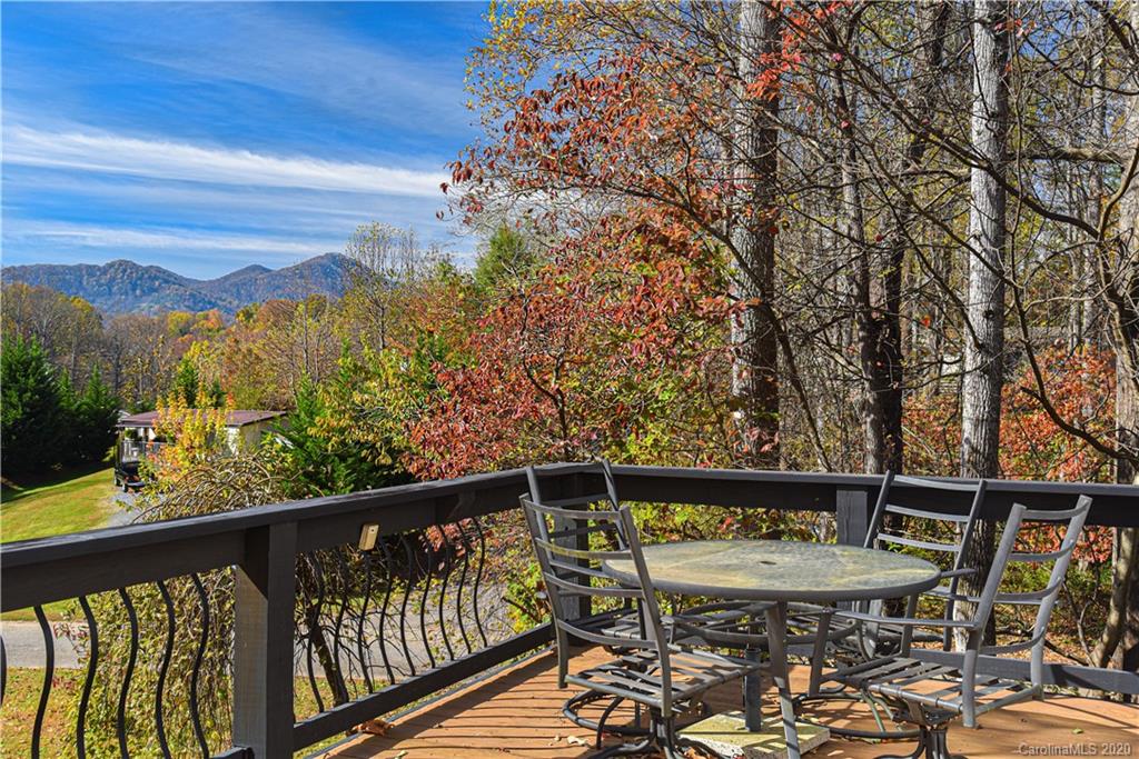 118 Lost Trail Drive Candler NC 28715