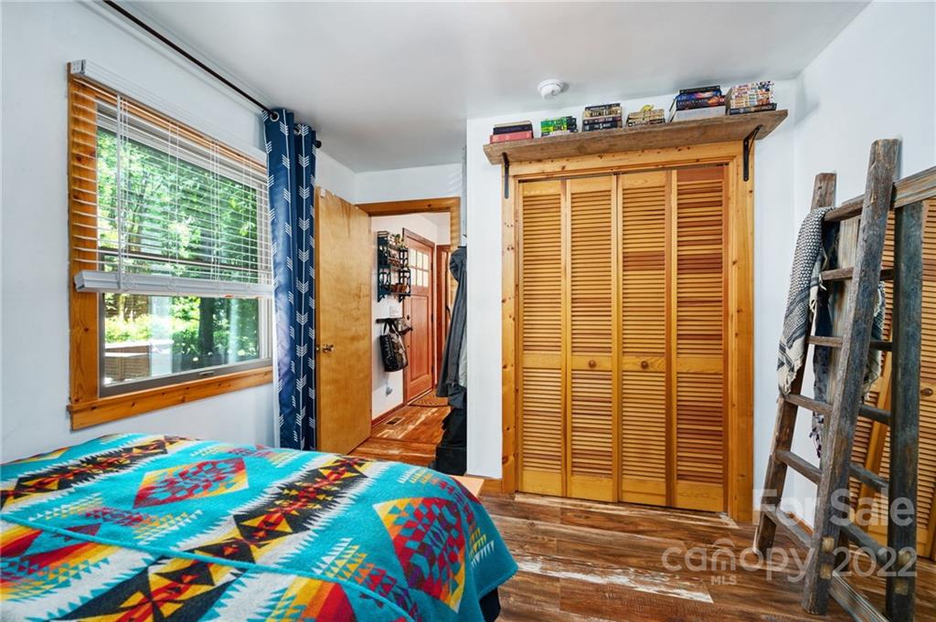 1285 Upper Browns Creek Road Burnsville NC 28714