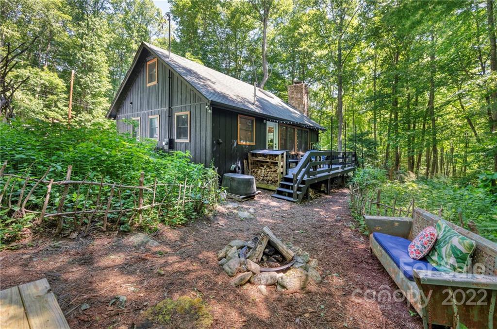 1285 Upper Browns Creek Road Burnsville NC 28714