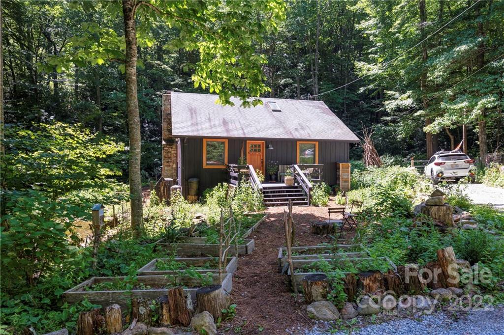 1285 Upper Browns Creek Road Burnsville NC 28714