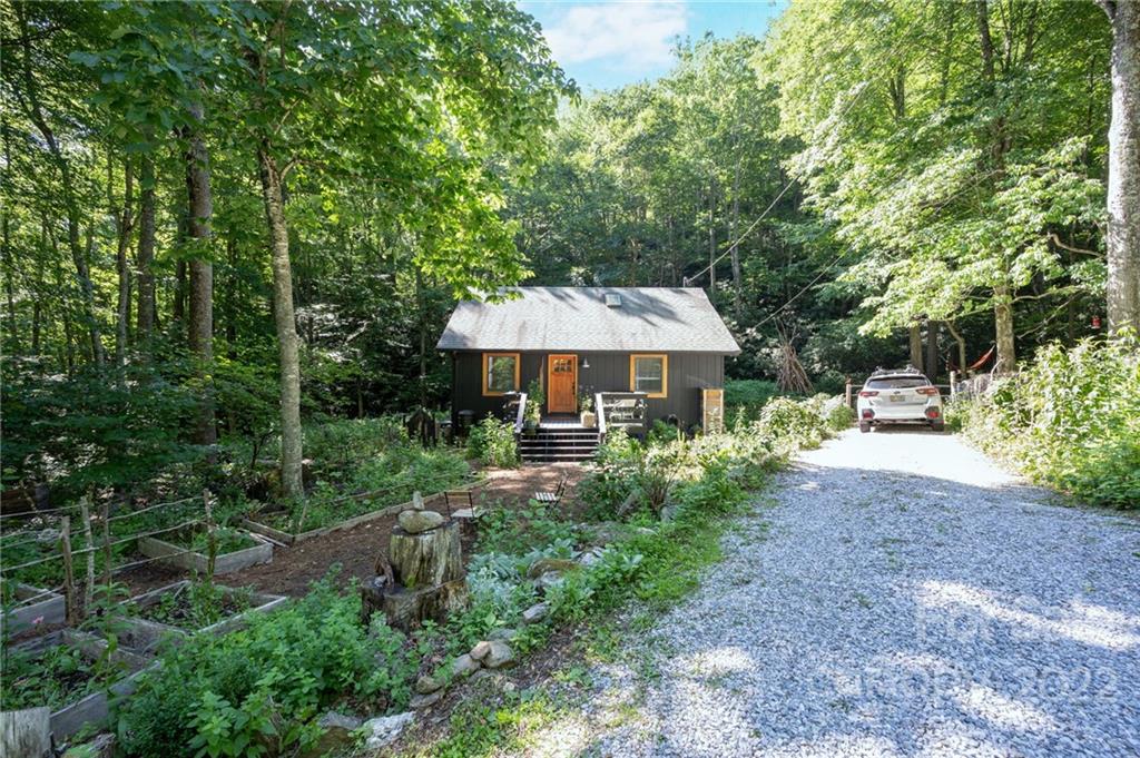 1285 Upper Browns Creek Road Burnsville NC 28714
