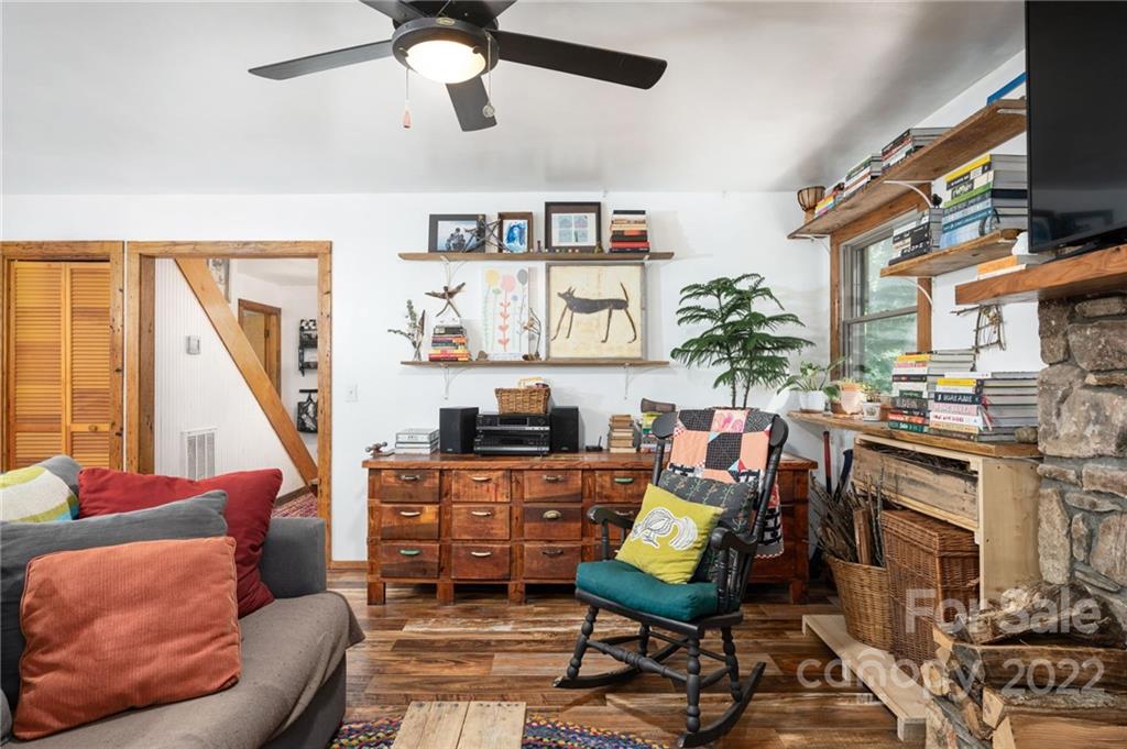 1285 Upper Browns Creek Road Burnsville NC 28714