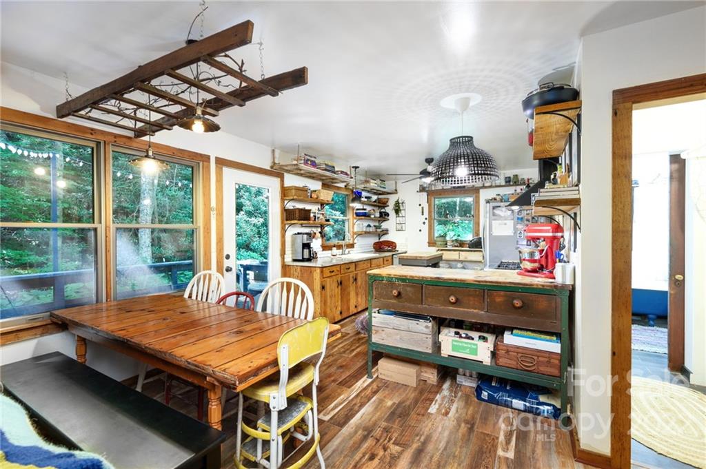 1285 Upper Browns Creek Road Burnsville NC 28714