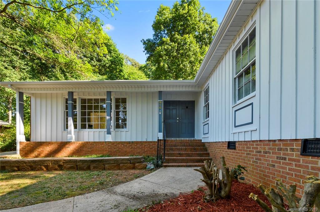 916 Burtonwood Circle Charlotte NC 28212