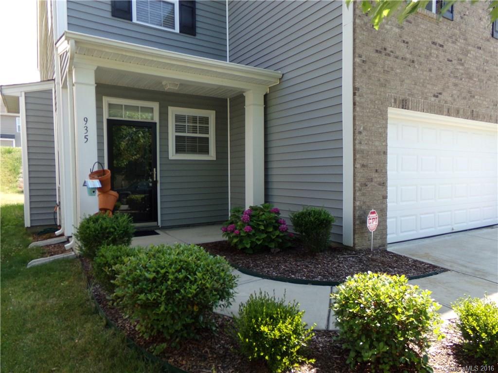 935 Old Forester Lane Charlotte NC 28214
