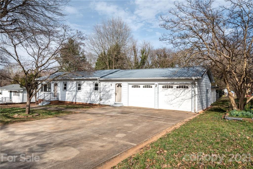2323 N Smith Avenue Newton NC 28658