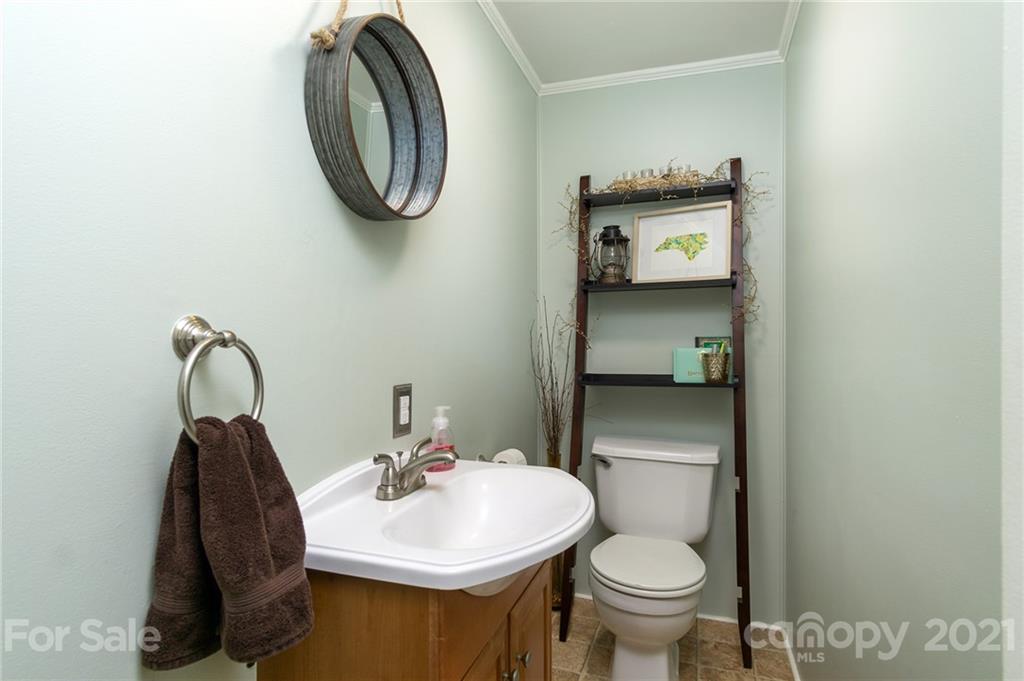 135 Griggs Road Old Fort NC 28762
