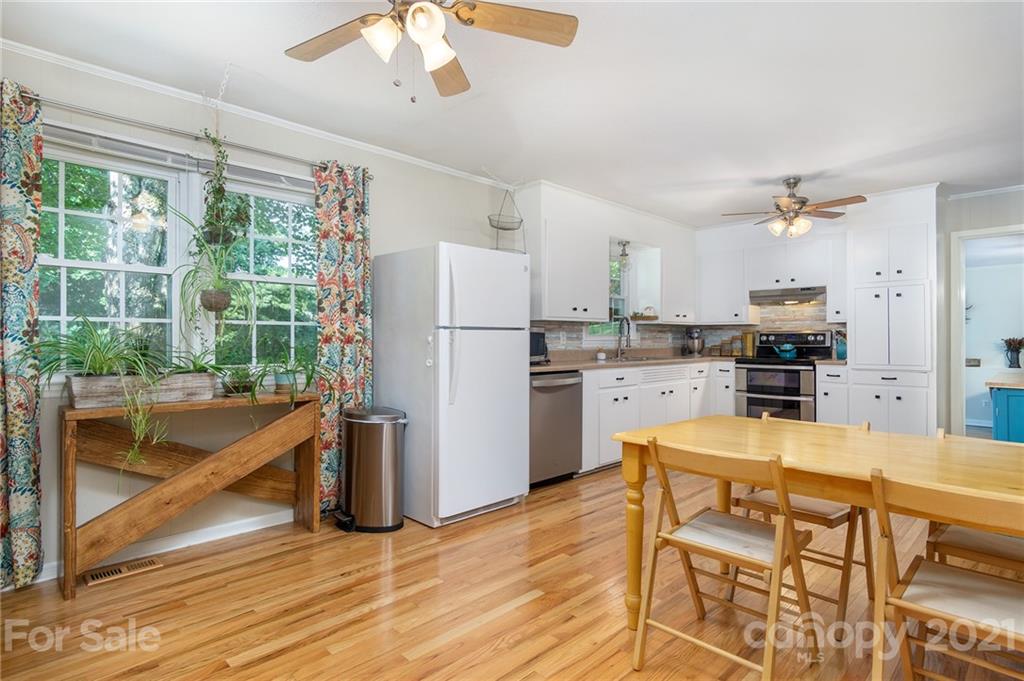 135 Griggs Road Old Fort NC 28762