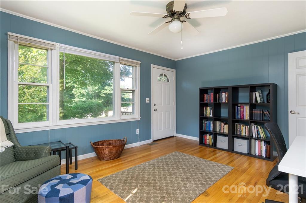 135 Griggs Road Old Fort NC 28762