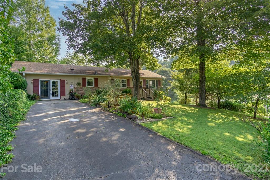 135 Griggs Road Old Fort NC 28762