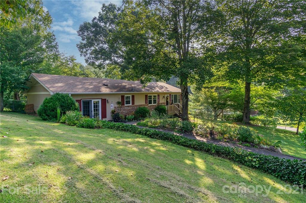 135 Griggs Road Old Fort NC 28762