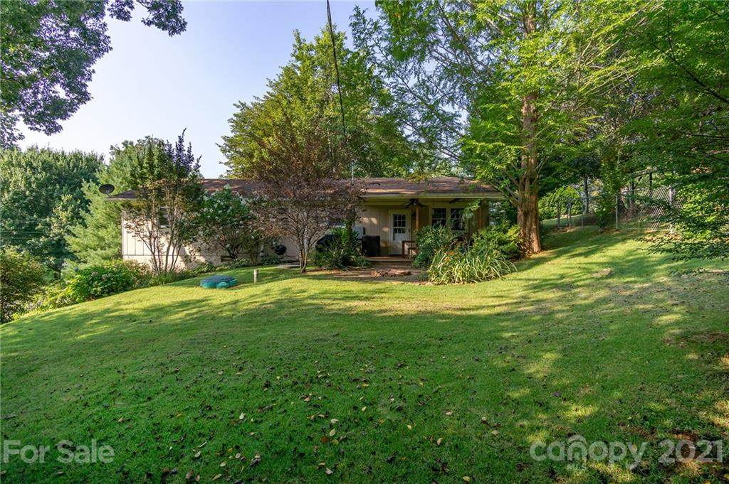 135 Griggs Road Old Fort NC 28762