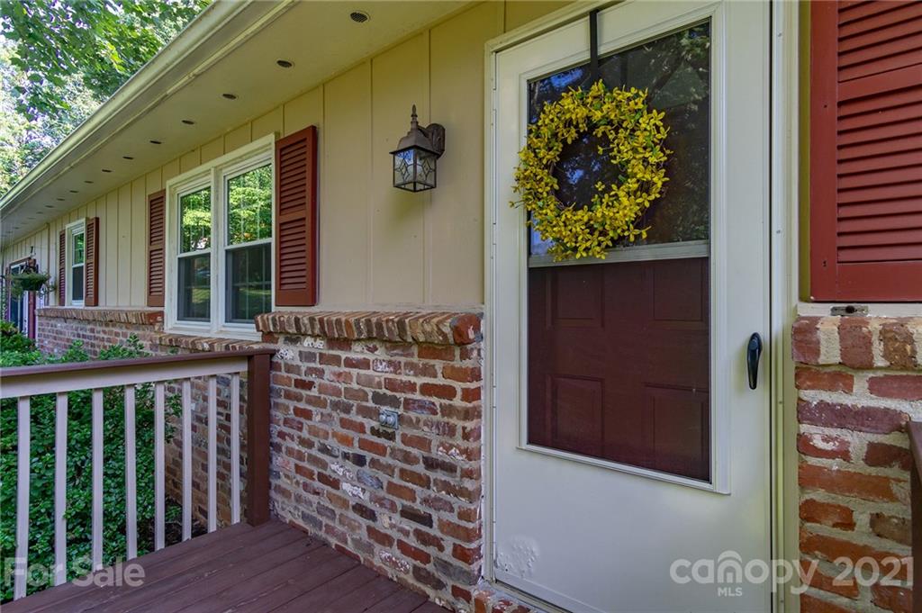 135 Griggs Road Old Fort NC 28762