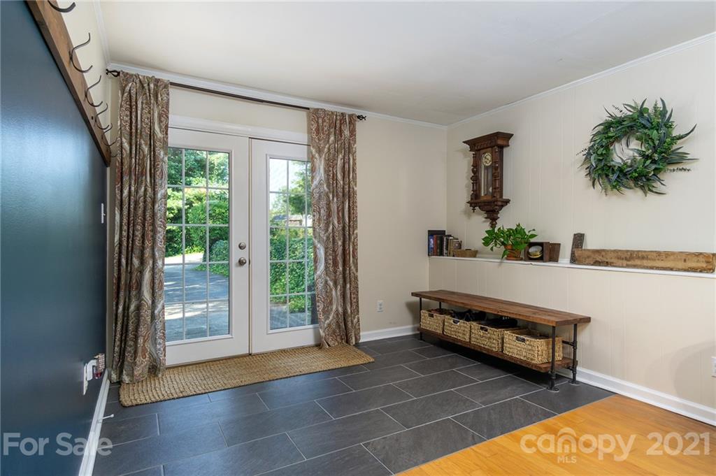 135 Griggs Road Old Fort NC 28762