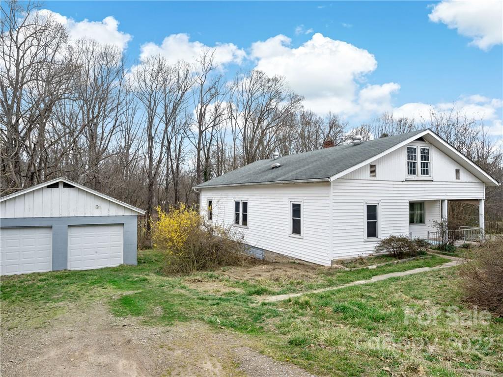 280 Oak Hill Road Candler NC 28715