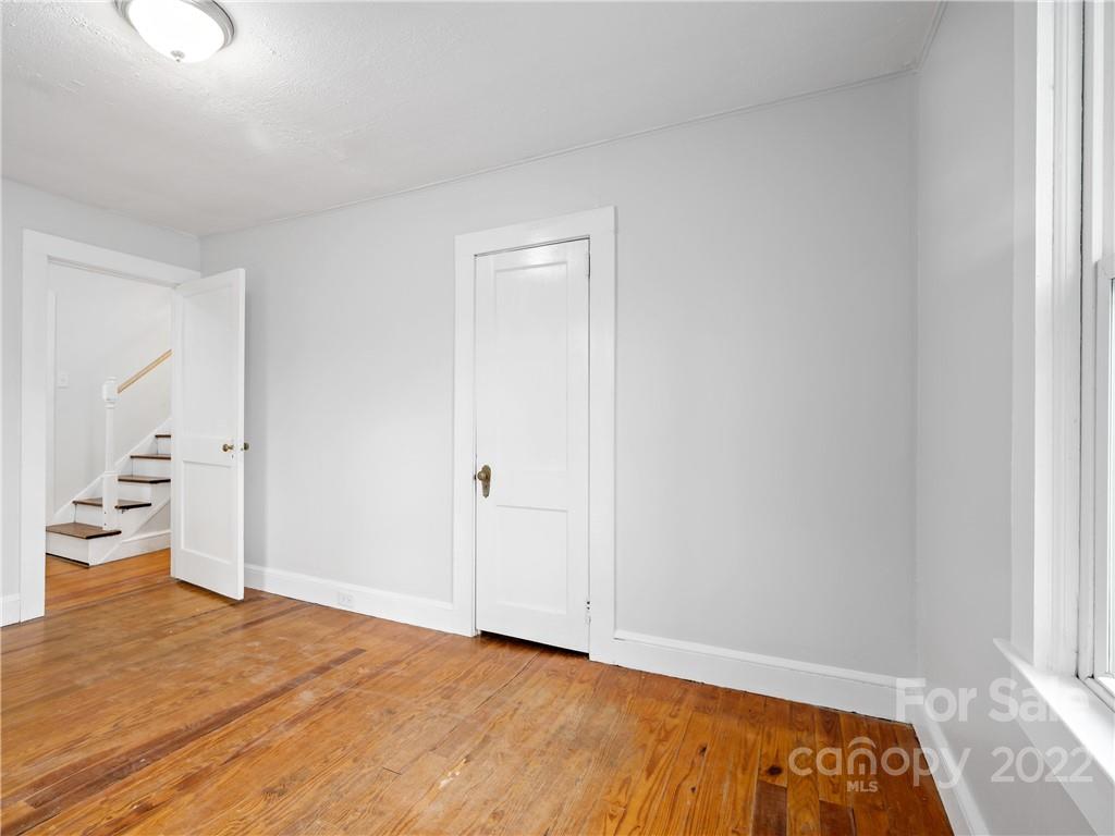 280 Oak Hill Road Candler NC 28715