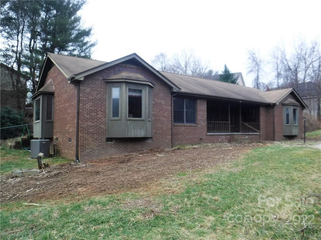 727 Monte Vista Road Candler NC 28715