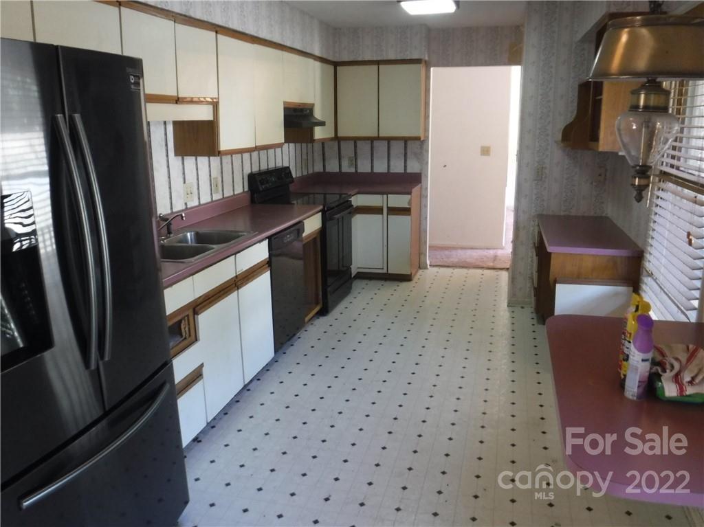 727 Monte Vista Road Candler NC 28715
