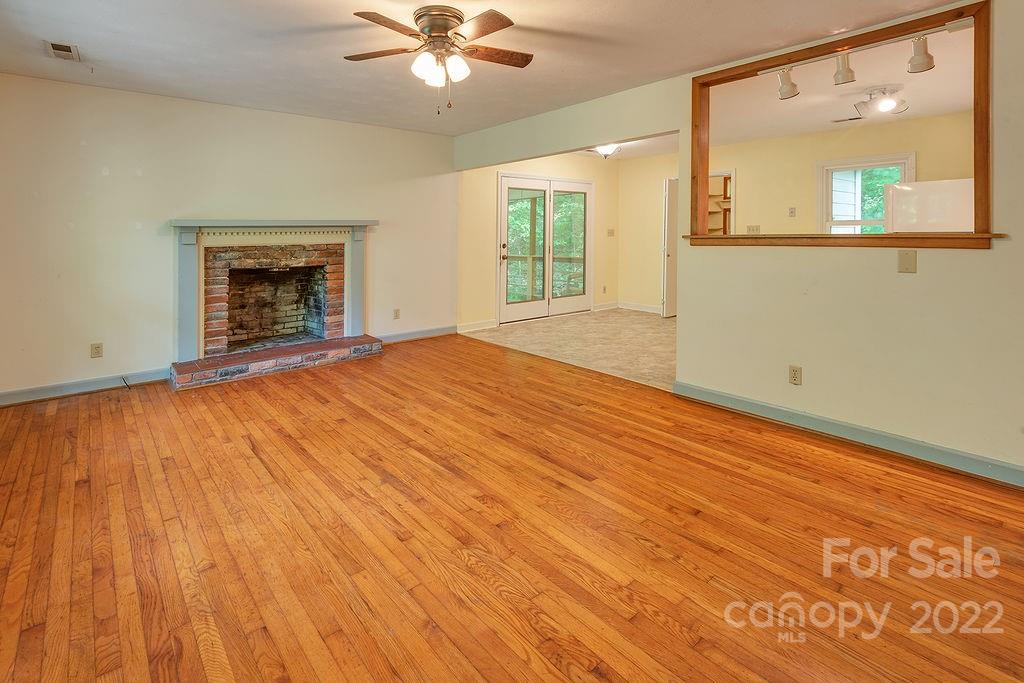 50 Lawterdale Road Asheville NC 28804